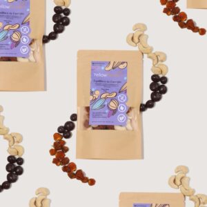Yellow Foods 300g Cashew, Goldenberry and Dark-Covered Chocolate Pack