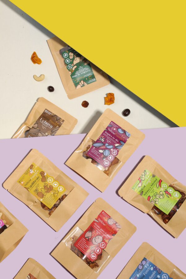 Yellow Foods Pack of 8 Healthy Snacks (50g to 53g each) with Dry Fruit, Dark Chocolate, Cashew